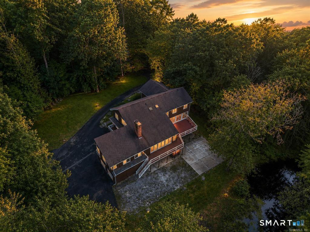 21 Deepwood Road