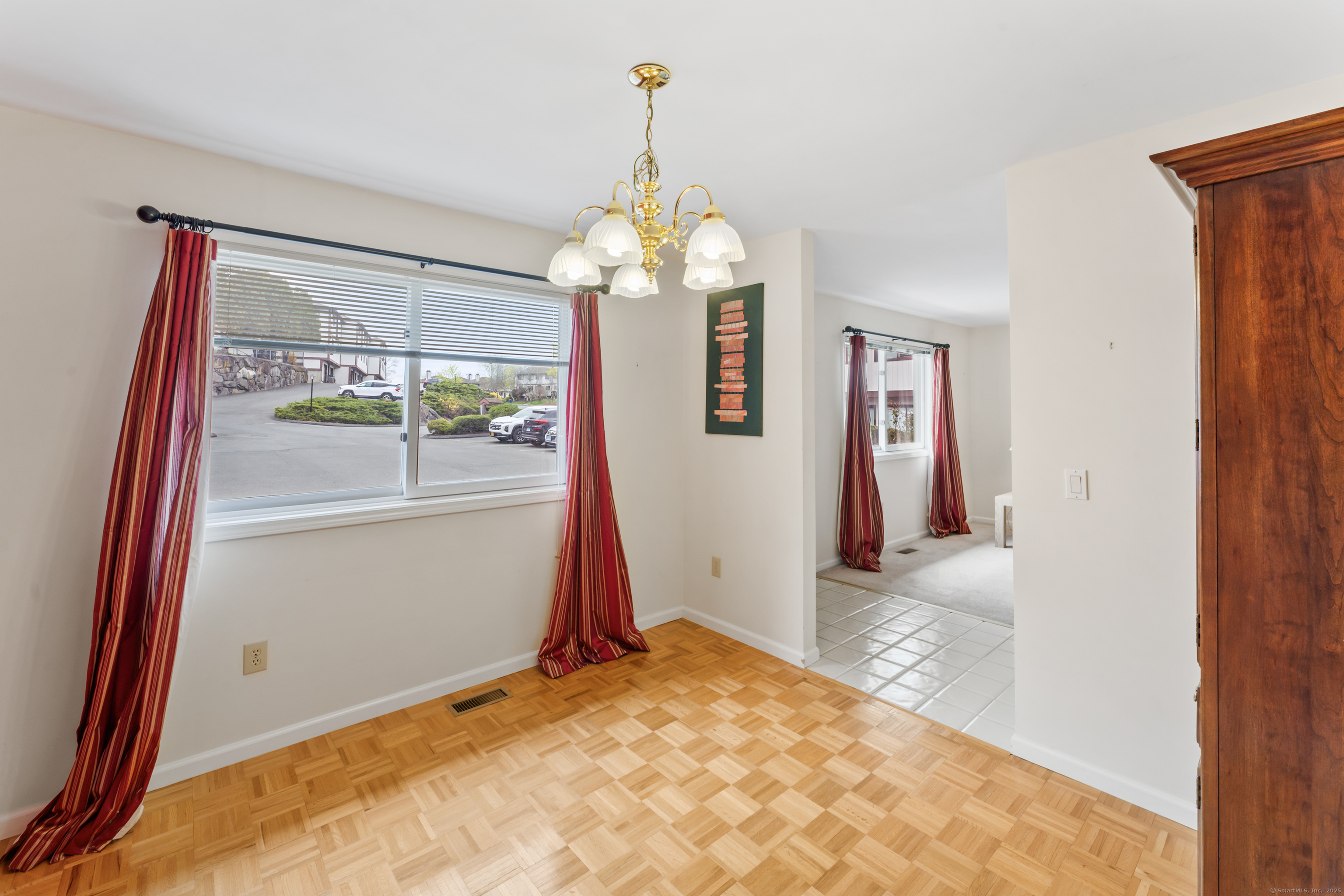 27 Crows Nest Lane #15E, Danbury, Connecticut image 8