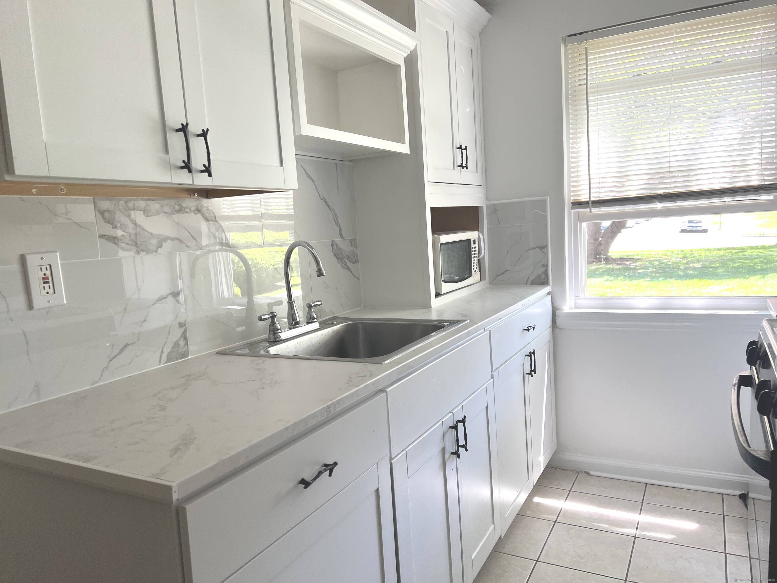198 Seaton Road Apt 1