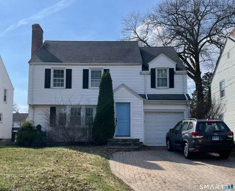 Photo of 99 Penn Drive, West Hartford, CT 06119 (MLS # 24164296)