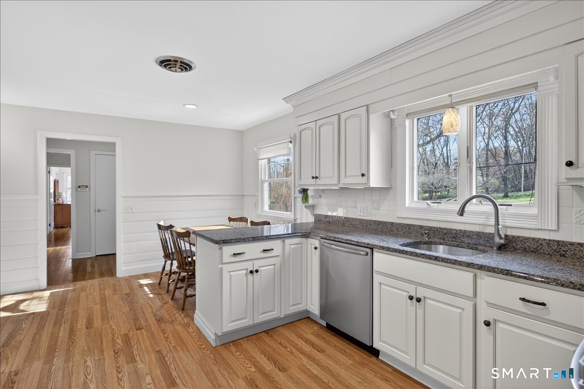 7 Pleasant Hill Road