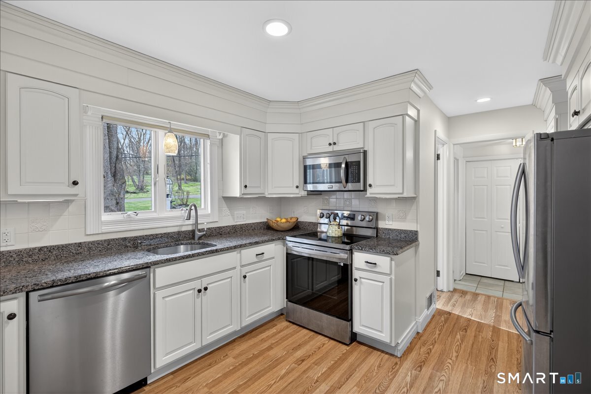 7 Pleasant Hill Road