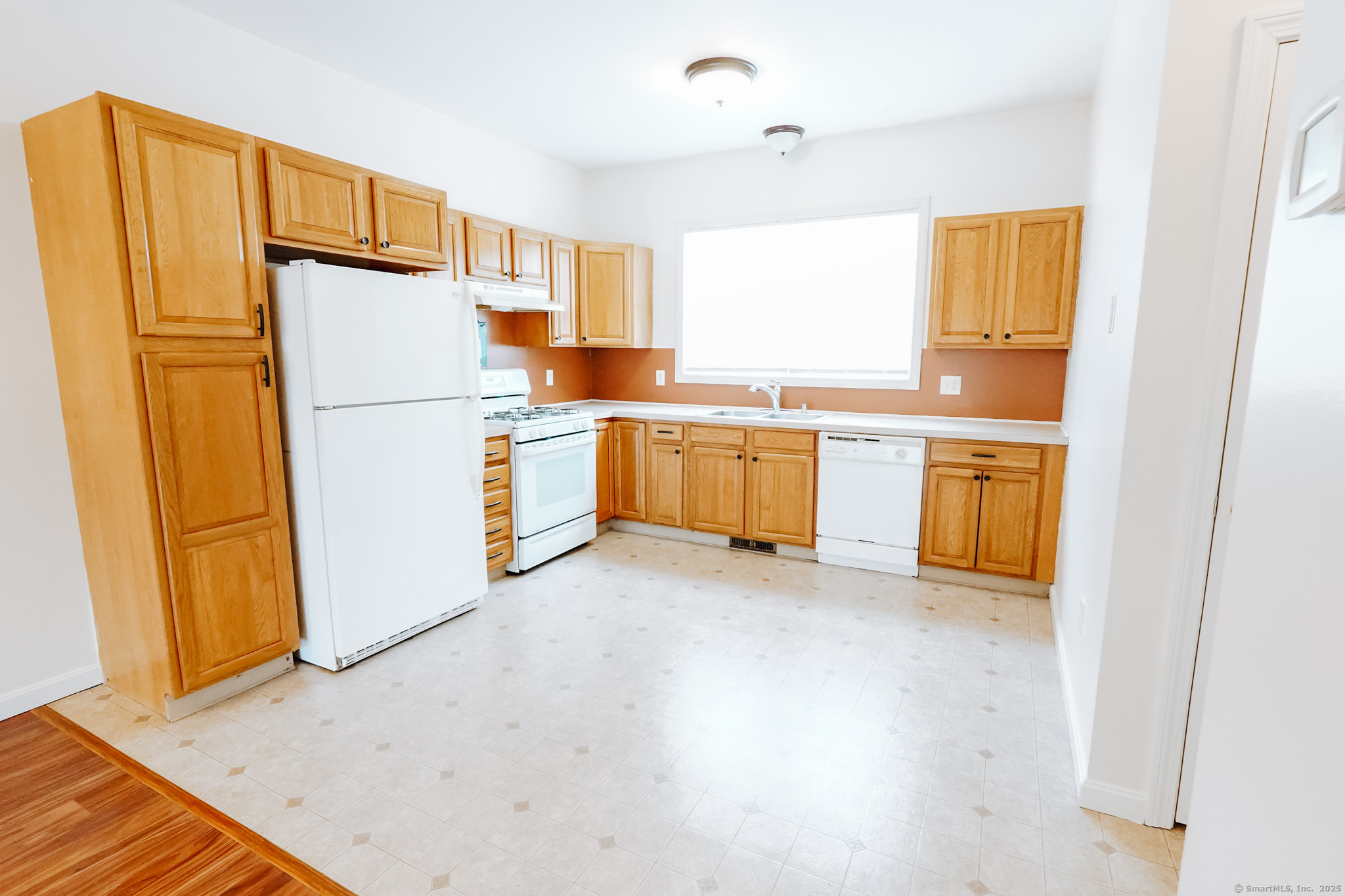 14 Forestview Drive #14, Norwich, Connecticut image 3