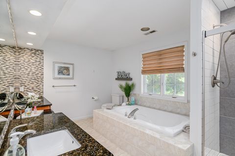 Tiny photo for 10 Wedgewood Court, Newtown, CT 06470 (MLS # 24133943)