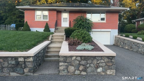 Photo of 67 Phyllis Avenue, Waterbury, CT 06708 (MLS # 24206461)