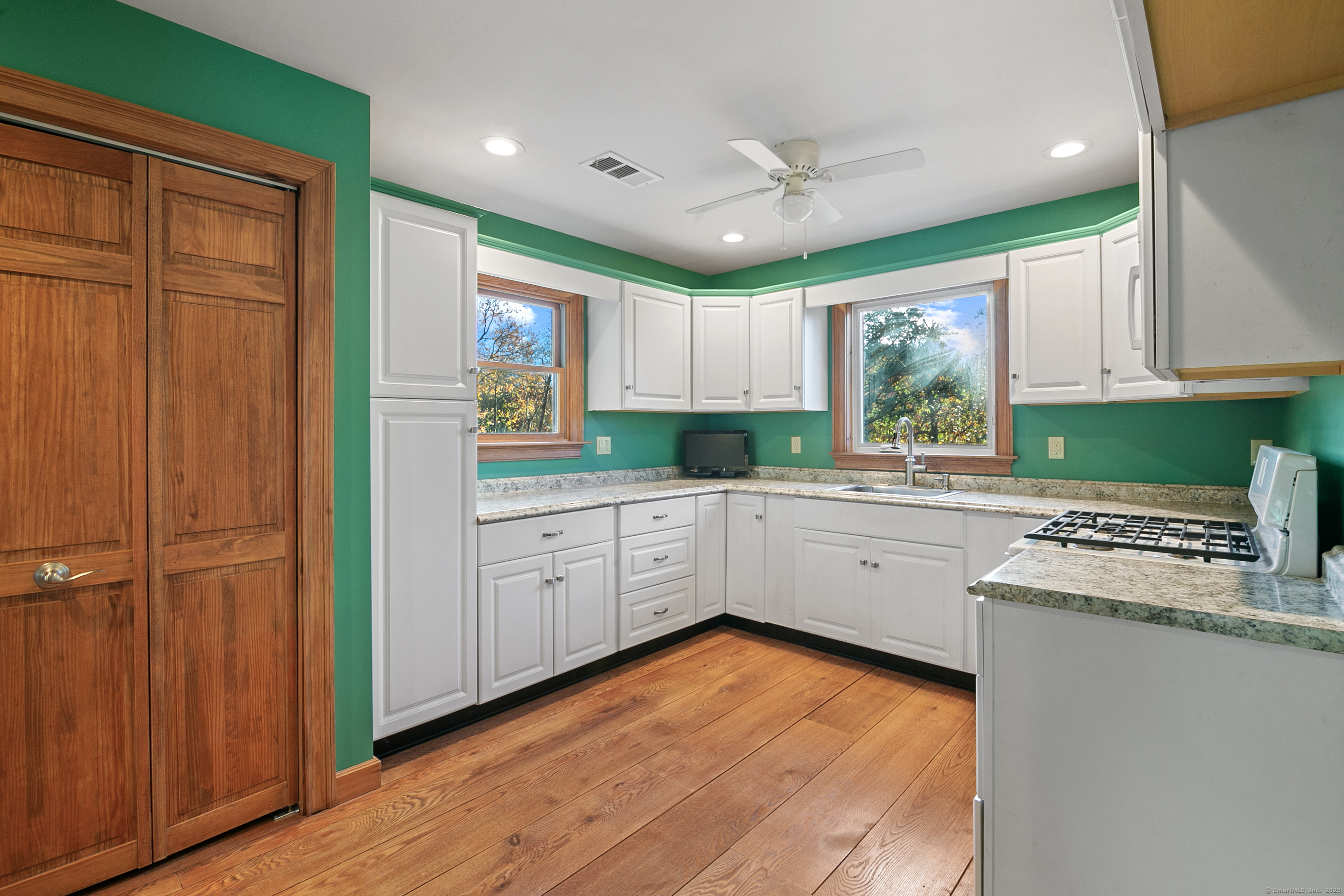 New Hartford, Connecticut 06057, United States, ,1 BathroomBathrooms,Residential,Coming Soon,218940