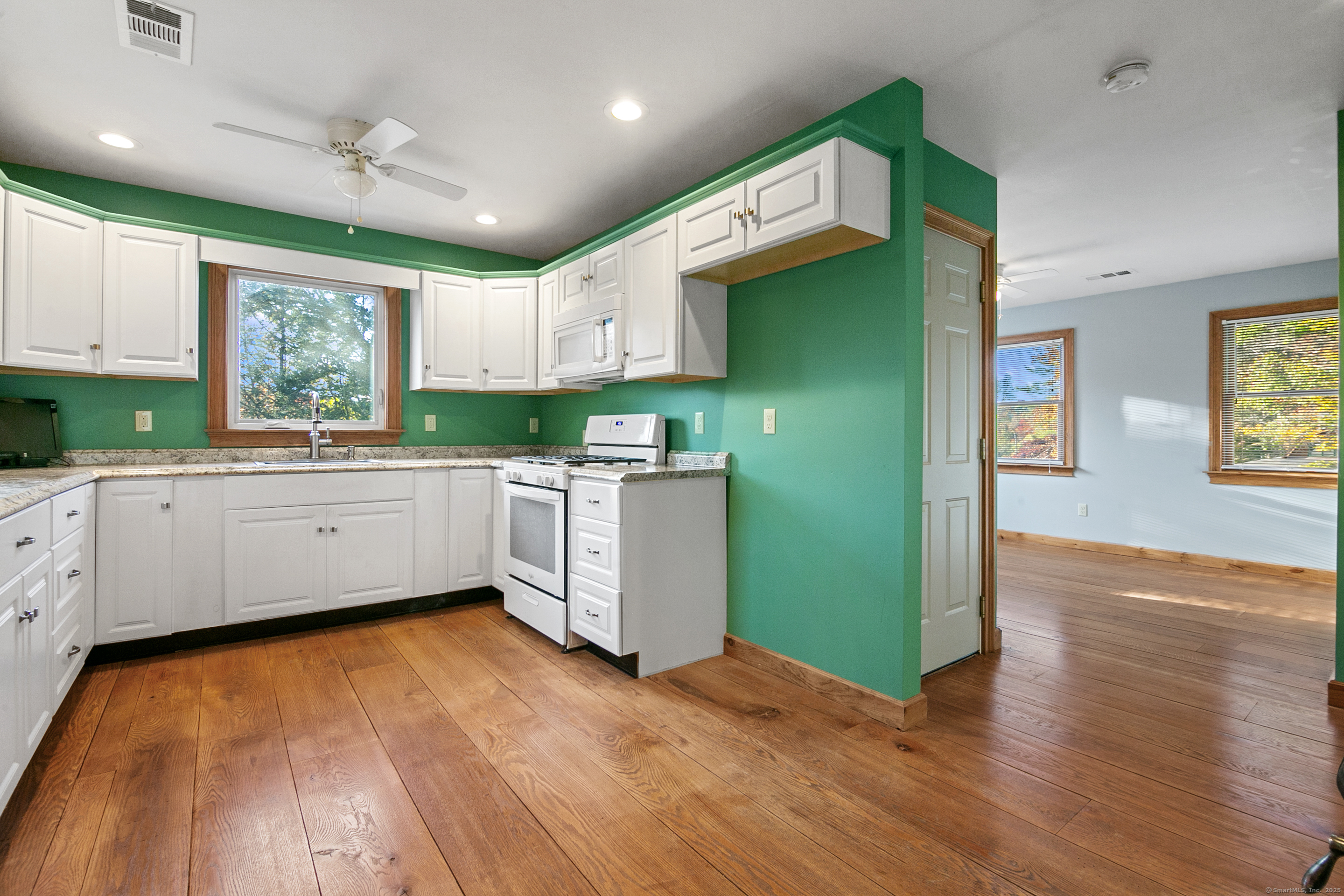 New Hartford, Connecticut 06057, United States, ,1 BathroomBathrooms,Residential,Coming Soon,218940