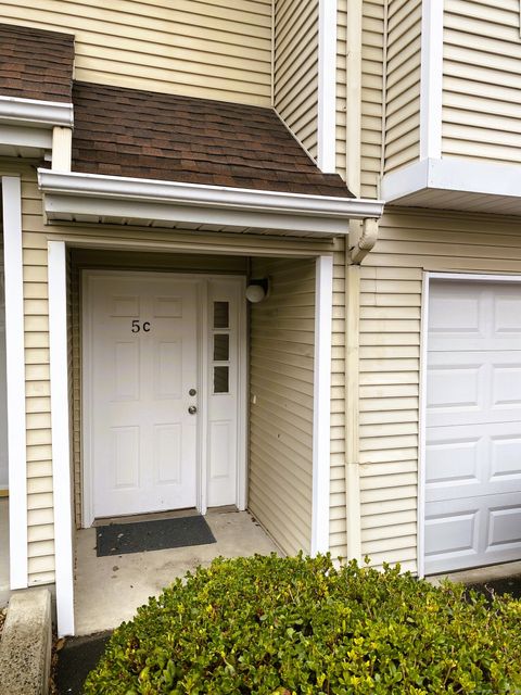 2390 State Street APT 5C, Hamden, CT 06517 - #: 24086810