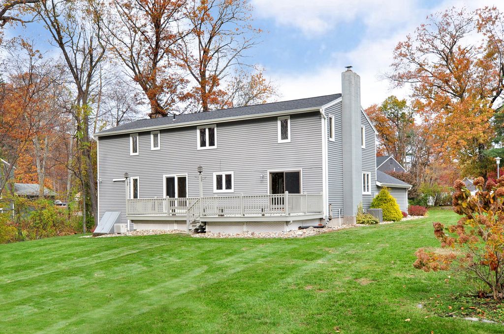 Photo of 17 Box Turtle Lane, Windsor, CT 06095 (MLS # 24106835)