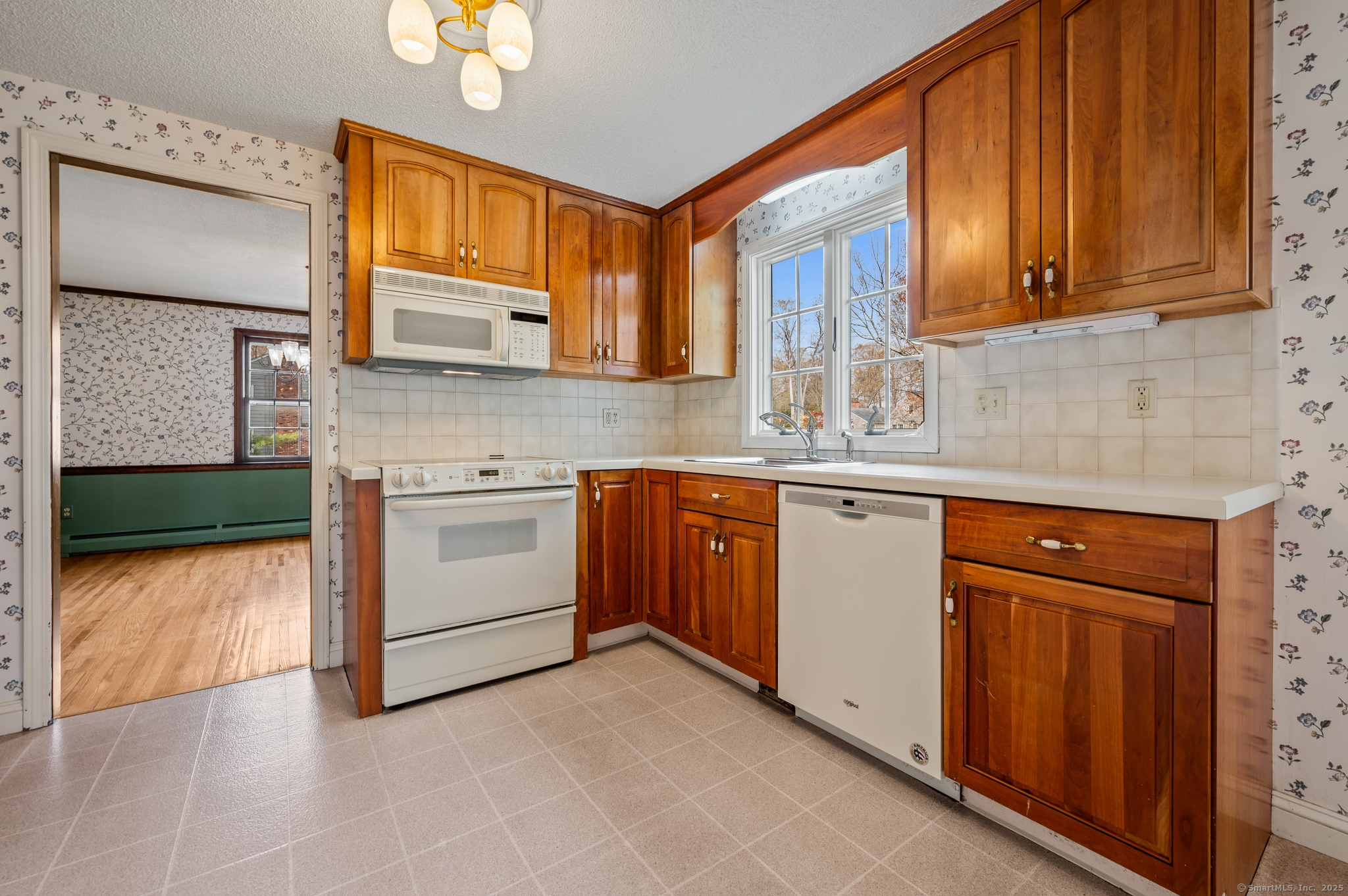 27 Cart Road, Glastonbury, Connecticut image 9