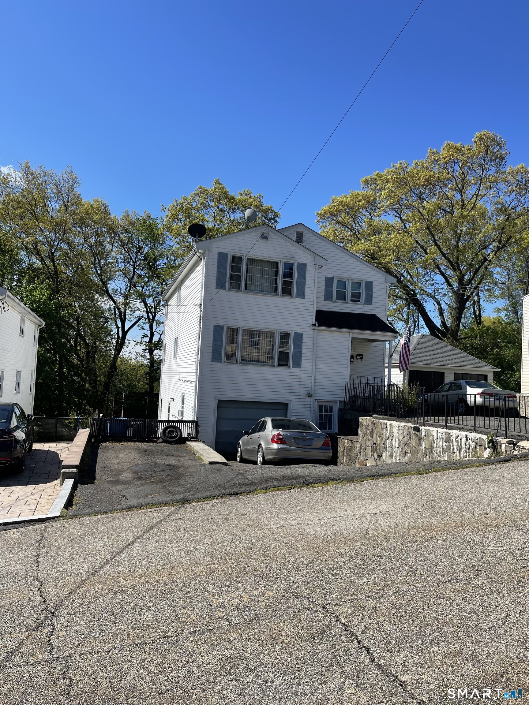 61 Gladiola Street