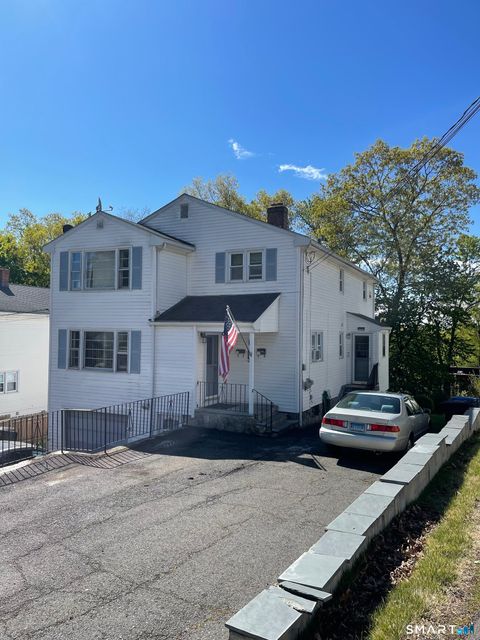 Photo of 61 Gladiola Street, New Britain, CT 06053 (MLS # 24174214)