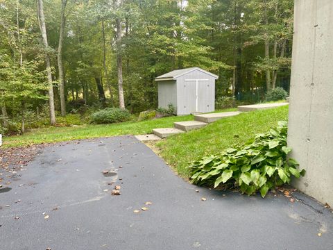 A home in Killingly