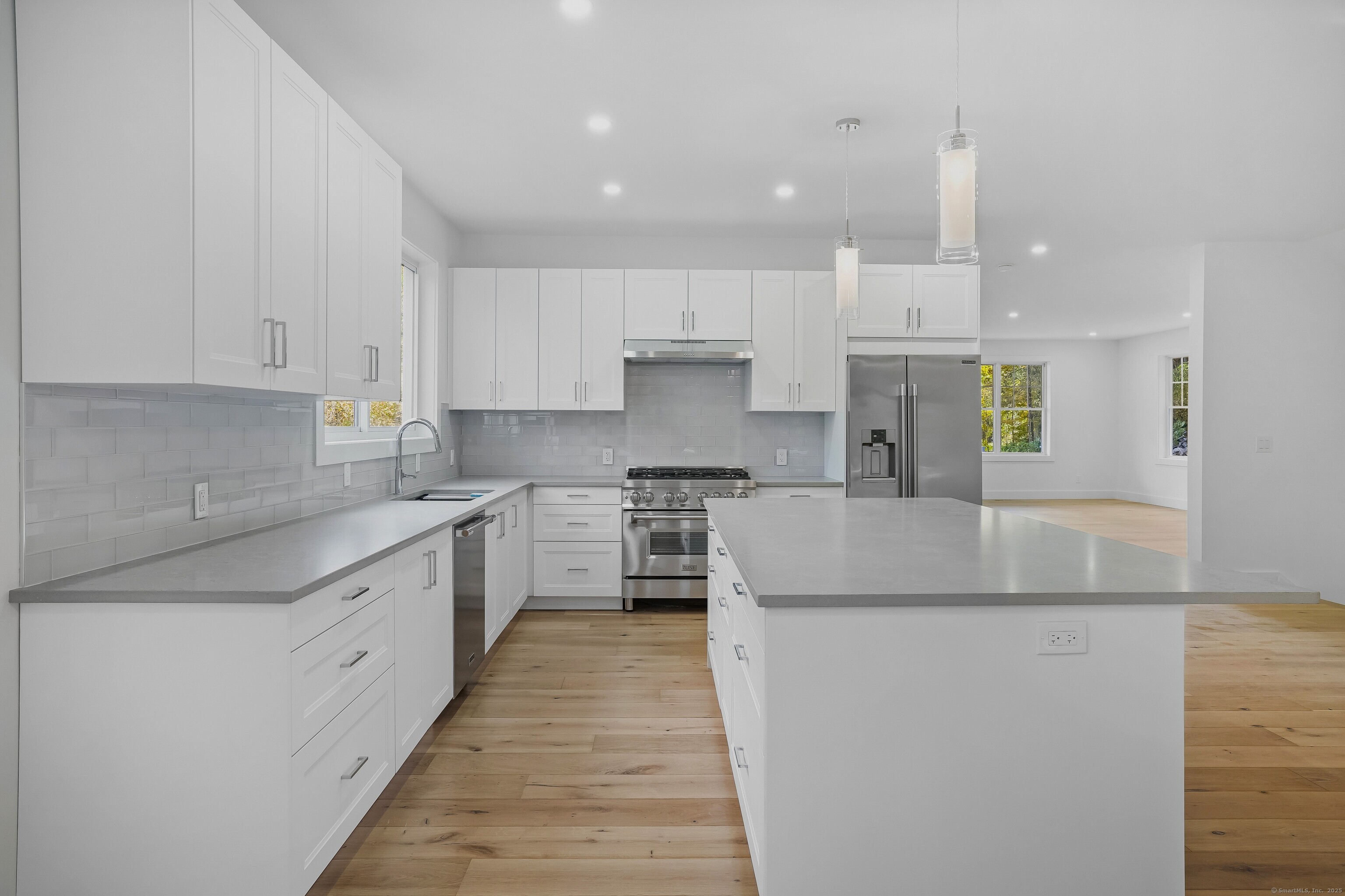175 Hollow Swamp Road