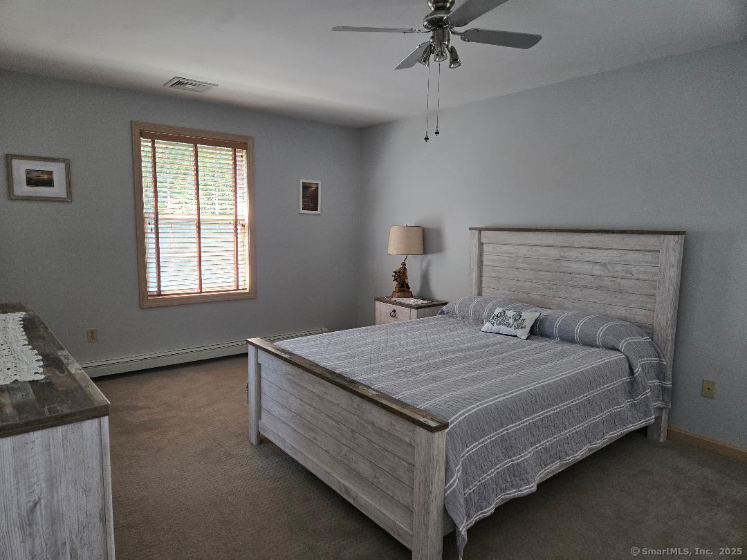 East Lyme, Connecticut 06357, United States, 3 Bedrooms Bedrooms, ,3 BathroomsBathrooms,Residential,Pending,193817