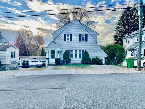 Photo of 55 Bronx Avenue, Waterbury, CT 06705 (MLS # 24134911)