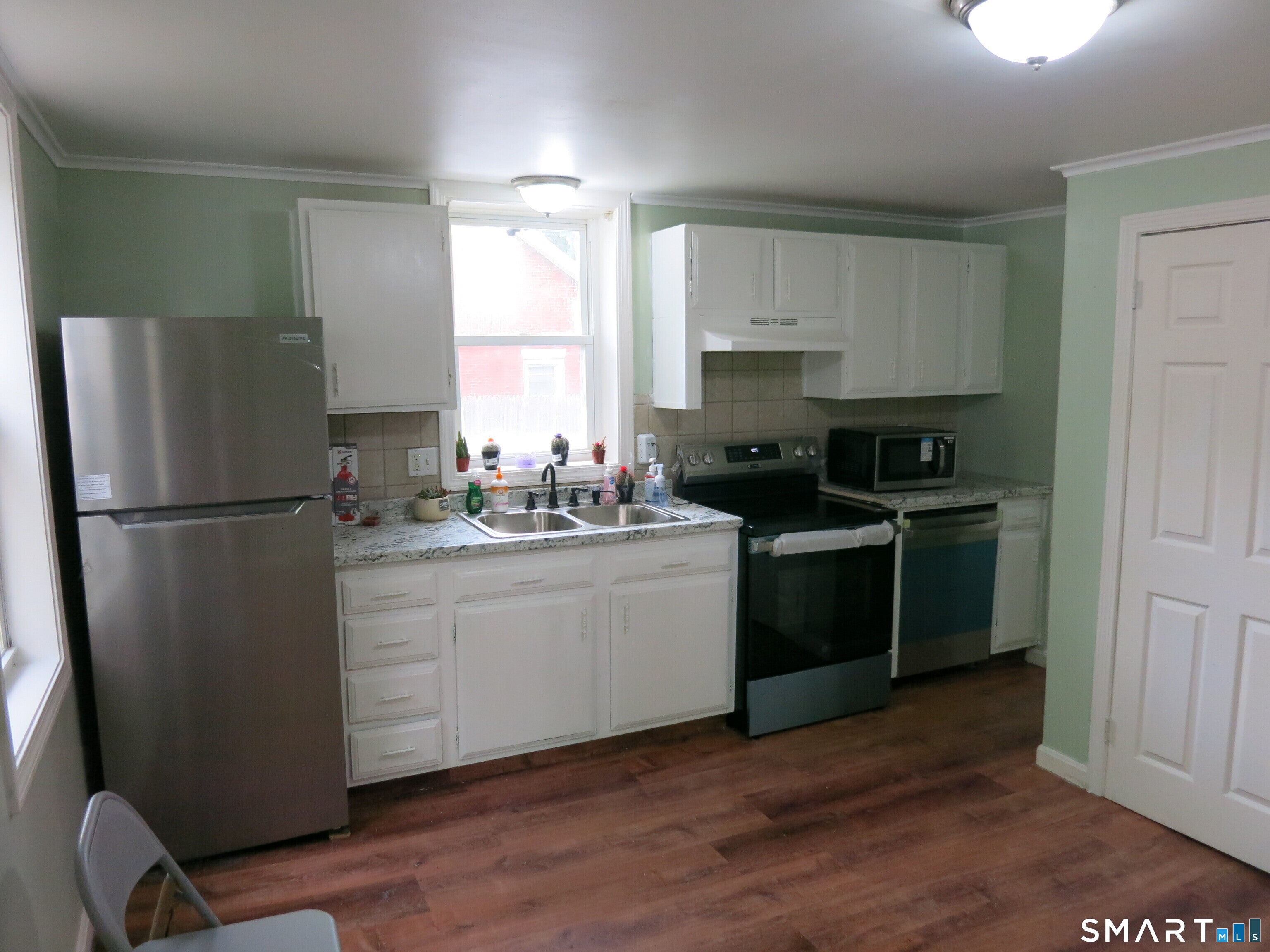 983 Riverside Drive