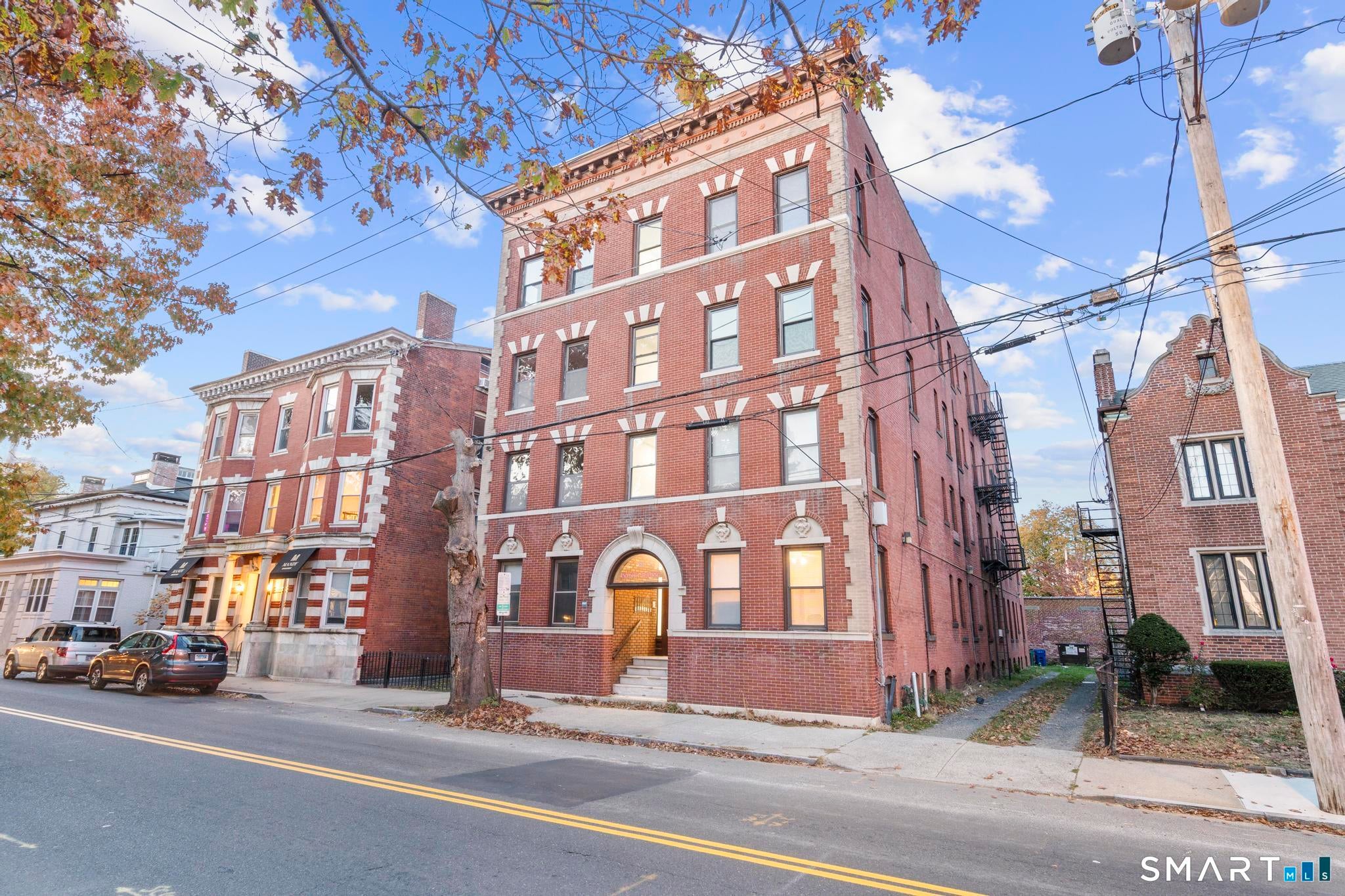 527 Chapel Street