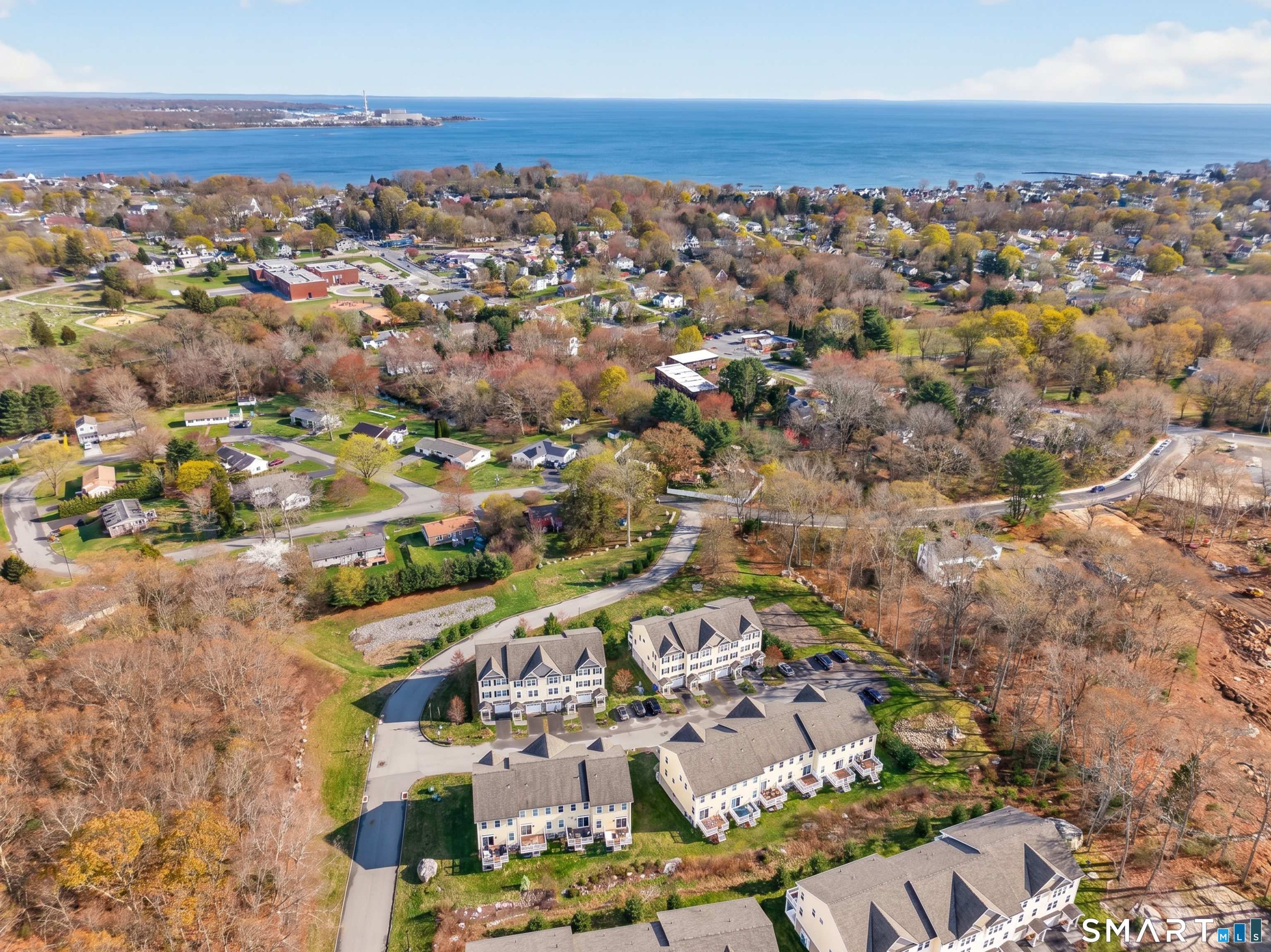 11 Village Crossing 11