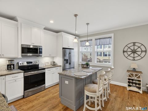 Tiny photo for 11 Village Crossing #11, East Lyme, CT 06357 (MLS # 24169981)