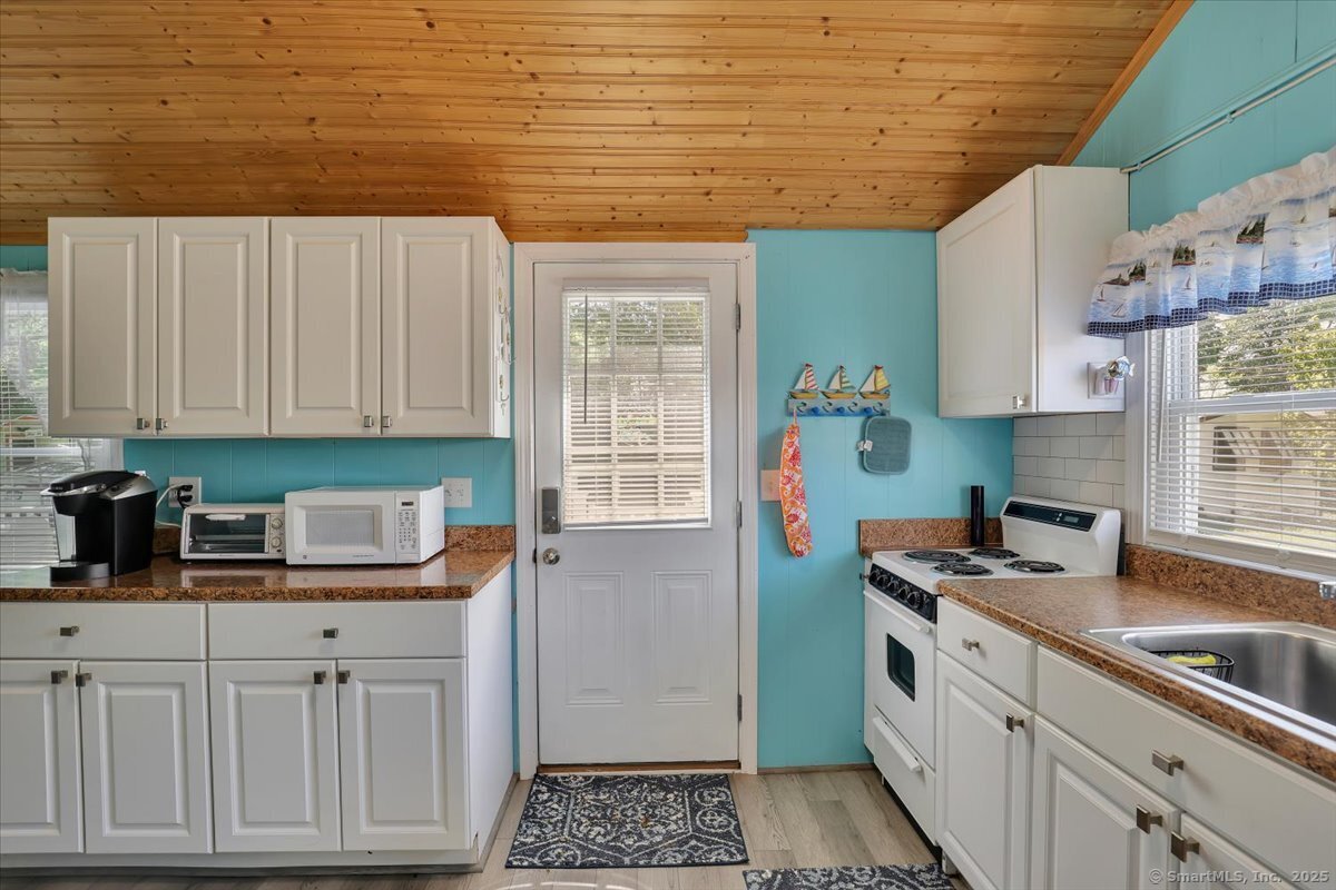 16 North Street, Madison, Connecticut image 7