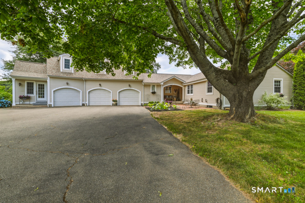 571 Woodland Street
