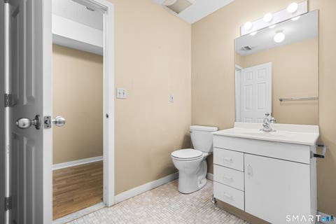 Tiny photo for 1414 Whitney Avenue #D1, Hamden, CT 06517 (MLS # 24199058)