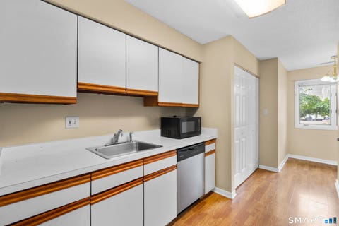 Tiny photo for 1414 Whitney Avenue #D1, Hamden, CT 06517 (MLS # 24199058)