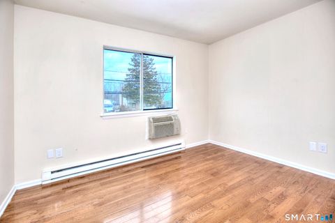 Tiny photo for 638 Cove Road #3, Stamford, CT 06902 (MLS # 24154182)