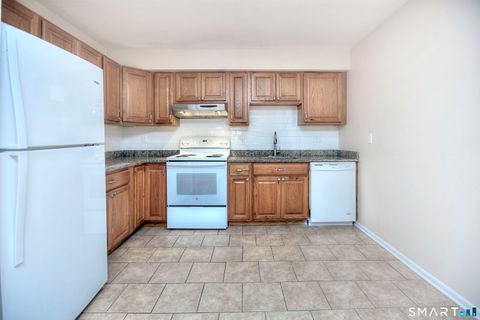Tiny photo for 638 Cove Road #3, Stamford, CT 06902 (MLS # 24154182)