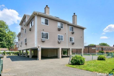 Tiny photo for 638 Cove Road #3, Stamford, CT 06902 (MLS # 24154182)