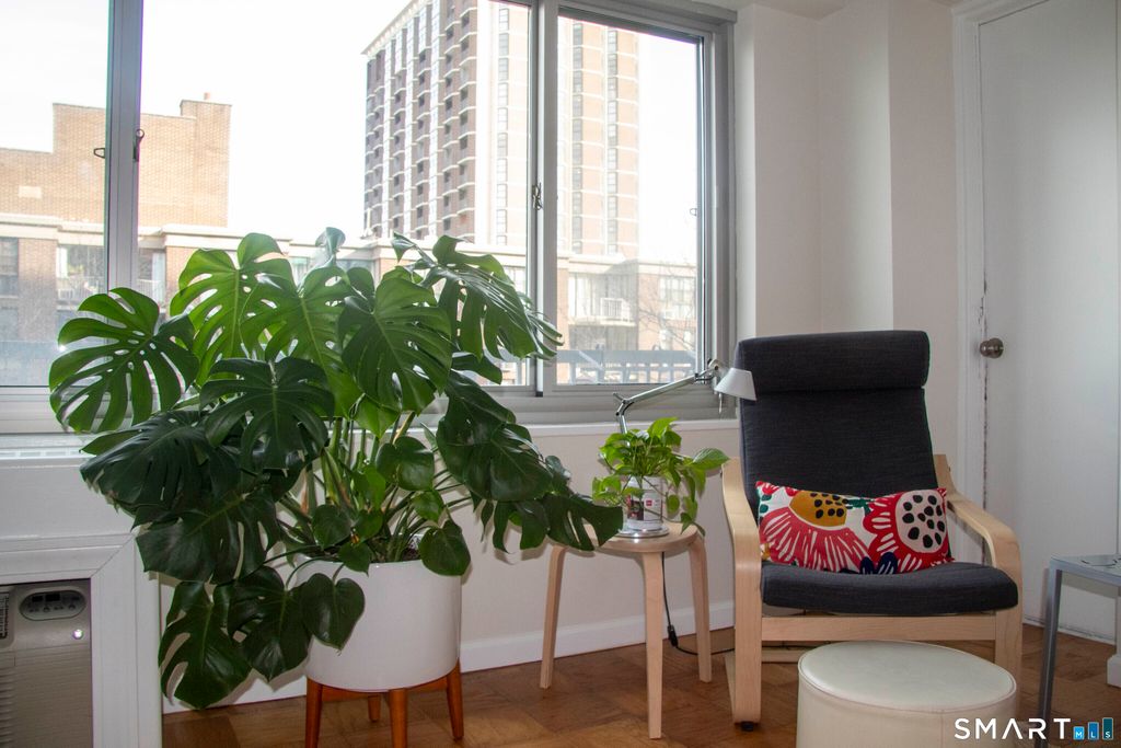 Photo of 100 York Street #7E, New Haven, CT 06511 (MLS # 24161428)