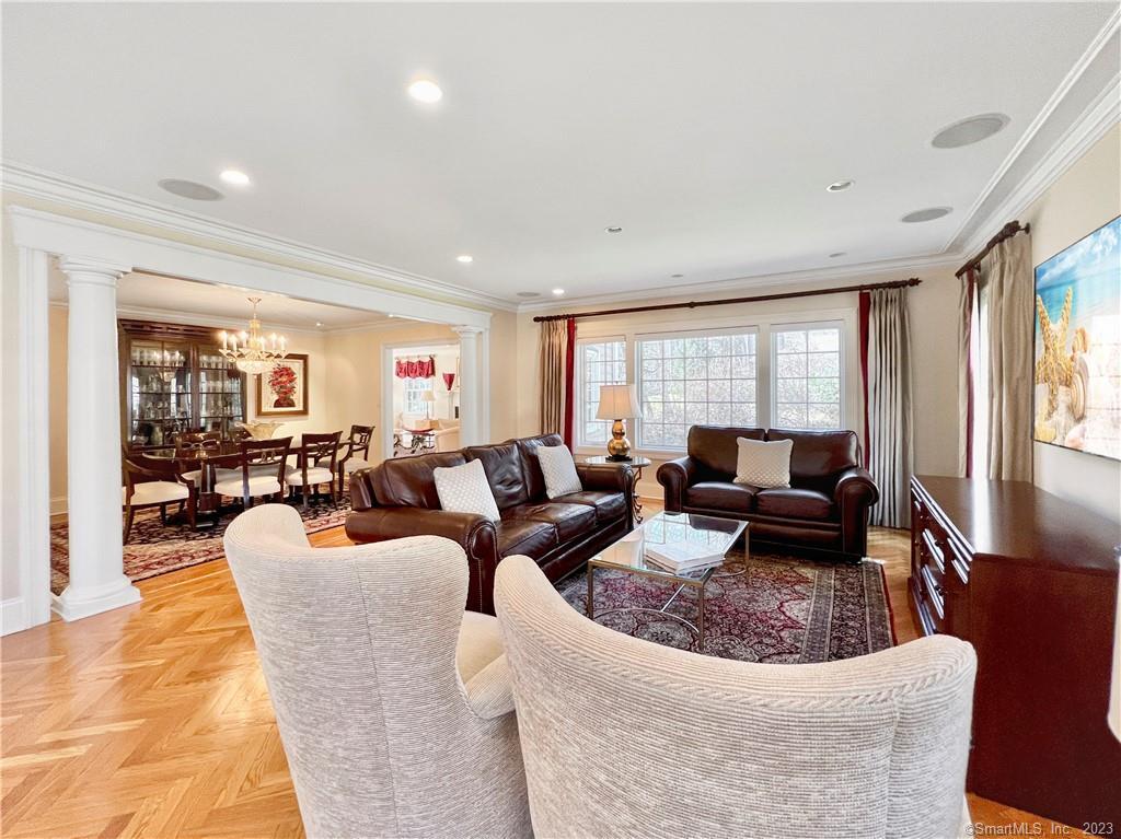 Photo 11 of 27 of 43 Laurel Ledge Road house