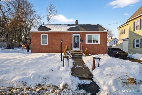 24 Polk Avenue Waterbury CT 06708