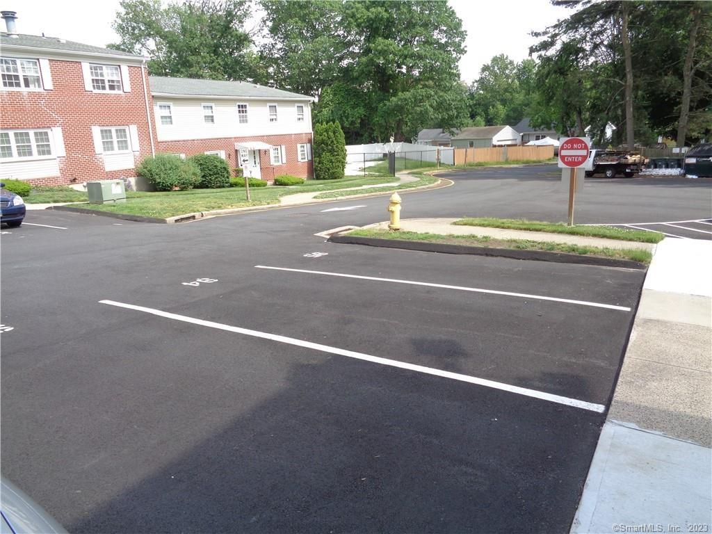 Photo of 50 Greenhouse Road #42B, Bridgeport, CT 06606 (MLS # 24145085)