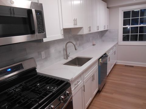 Tiny photo for 50 Greenhouse Road #42B, Bridgeport, CT 06606 (MLS # 24145085)