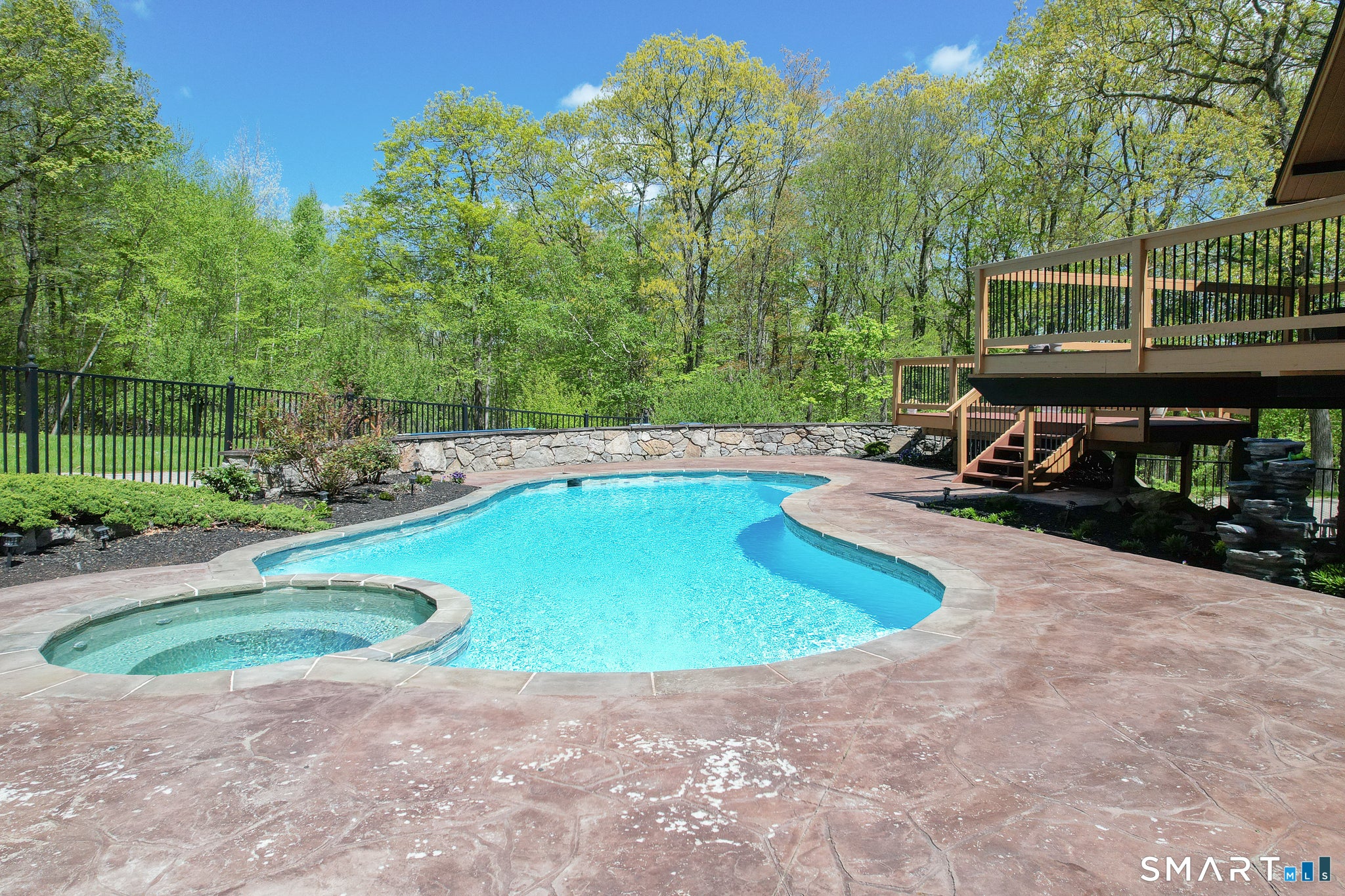305 Westledge Drive
