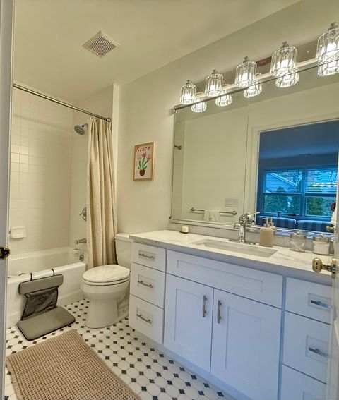 Tiny photo for 368 Hoyt Street, Darien, CT 06820 (MLS # 24153975)