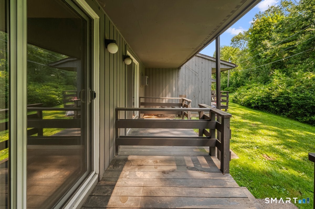 183 Williamstown Court 183