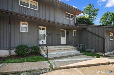 Photo of 183 Williamstown Court #183, Newington, CT 06111 (MLS # 24199471)