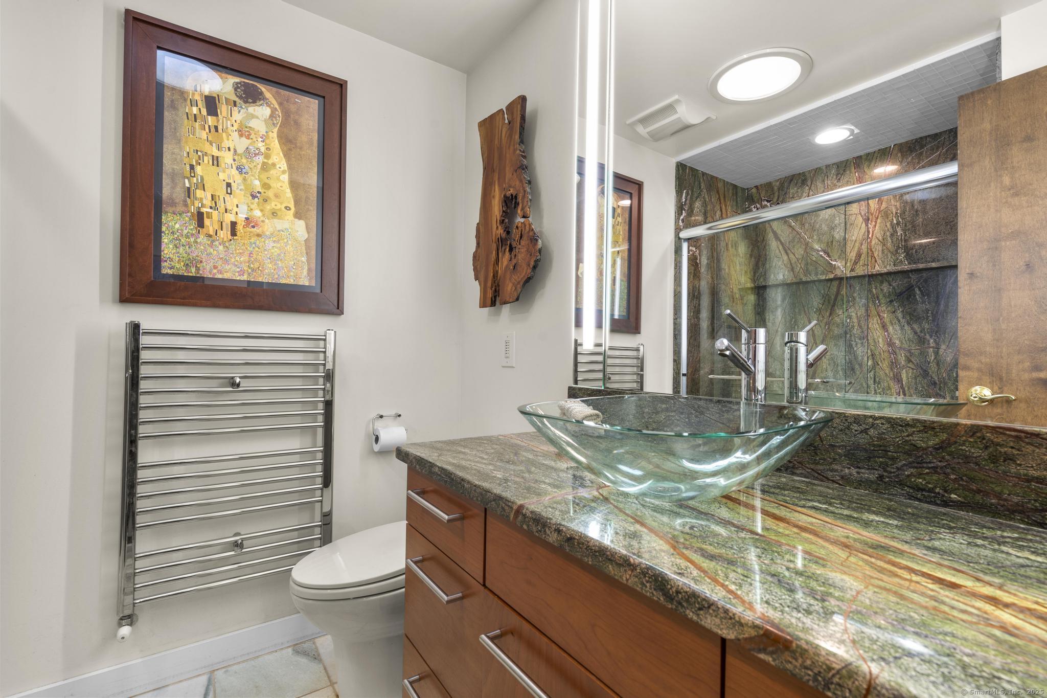 Glastonbury, Connecticut 06073, United States, 3 Bedrooms Bedrooms, ,3 BathroomsBathrooms,Residential,Active,228386