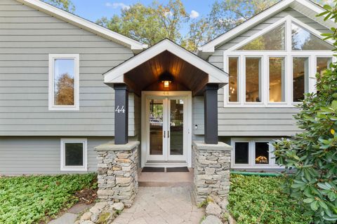 Photo of 44 Echo Lane, Glastonbury, CT 06073 (MLS # 24133688)