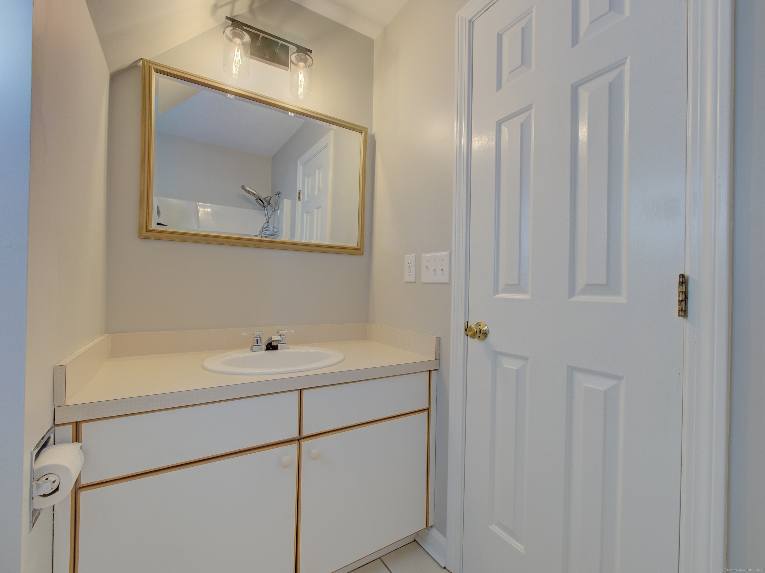 21 Benedict Crossing #21, Norwich, Connecticut image 32