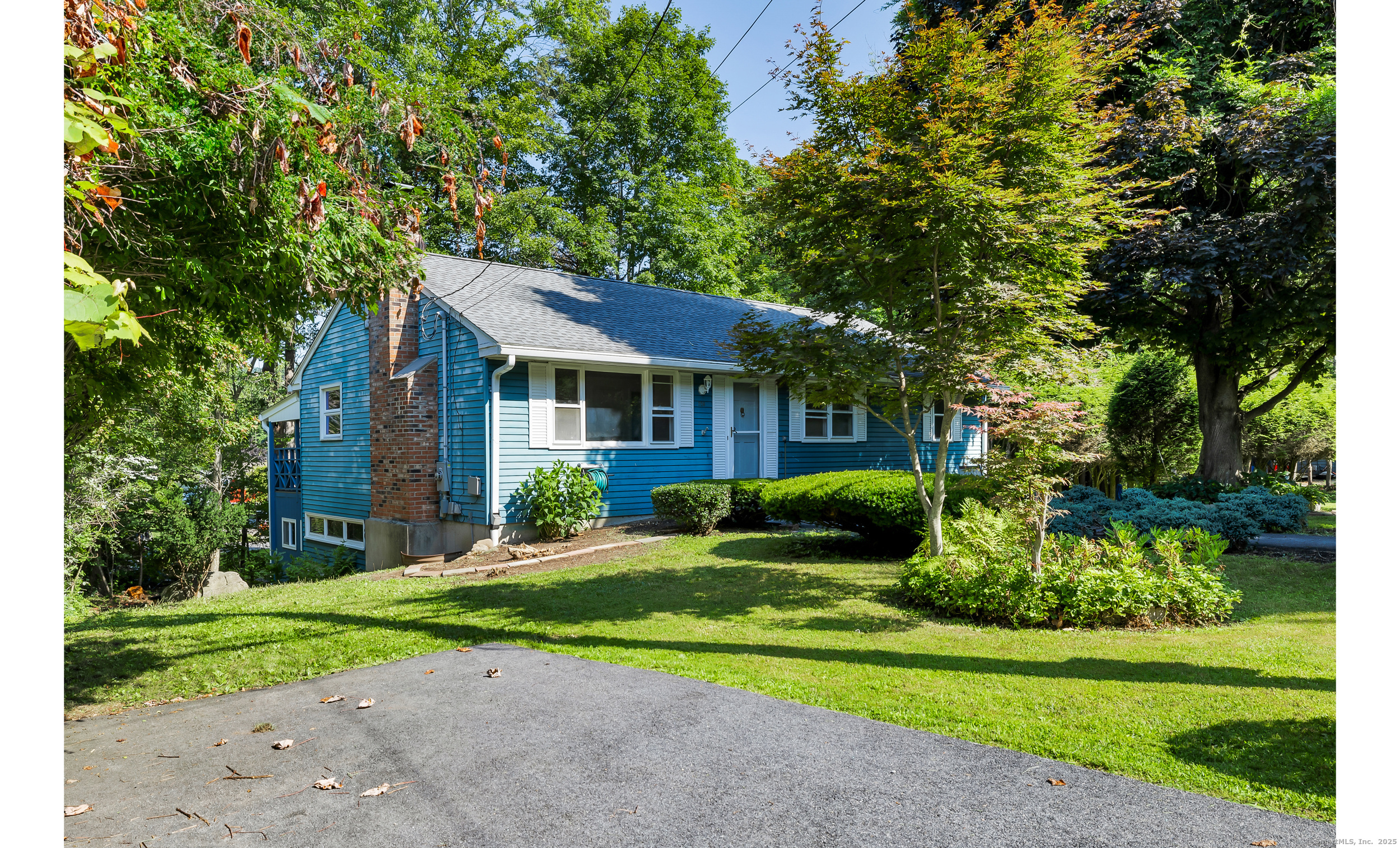 226 East Wakefield Boulevard