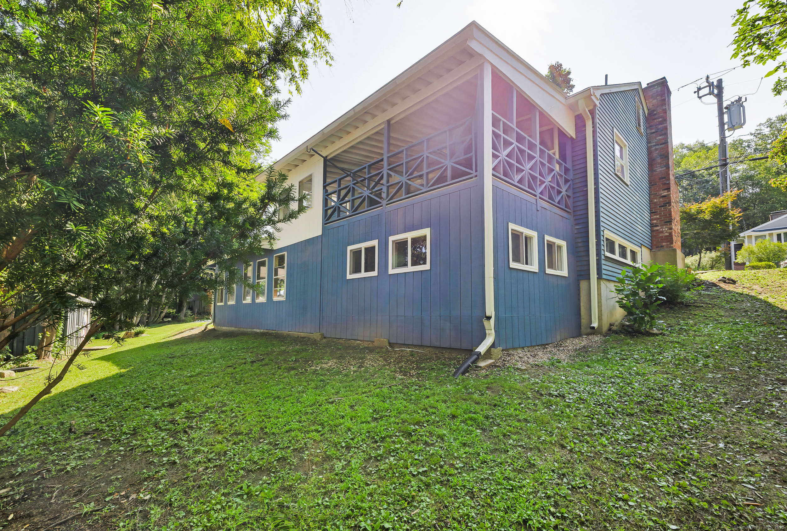 226 East Wakefield Boulevard