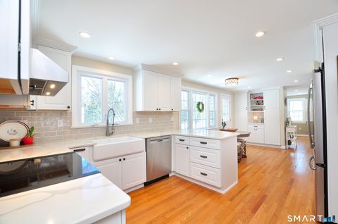 Tiny photo for 21 North Drive, Simsbury, CT 06070 (MLS # 24152406)