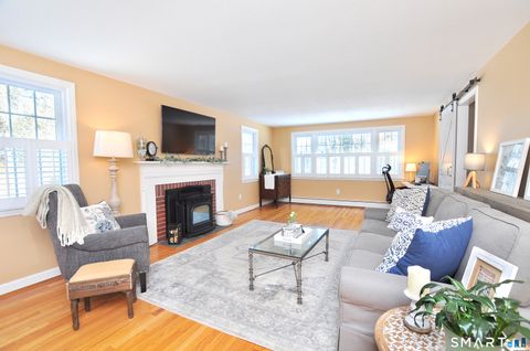 Tiny photo for 21 North Drive, Simsbury, CT 06070 (MLS # 24152406)