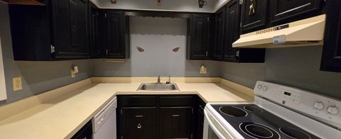 Tiny photo for 405 Glendale Avenue #A5, Bridgeport, CT 06606 (MLS # 24146216)