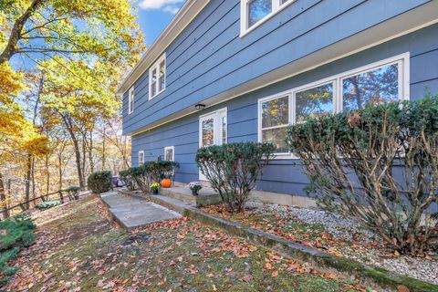 87 Huntingtown Road Monroe CT 06468