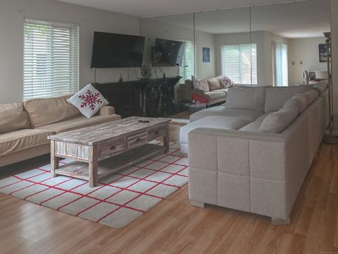 Tiny photo for 20 Greenbriar Drive #APT H, Farmington, CT 06032 (MLS # 24108594)